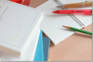 資格を取得して副業を始める