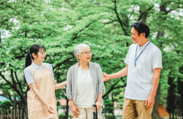 認定介護福祉士の取得方法と費用